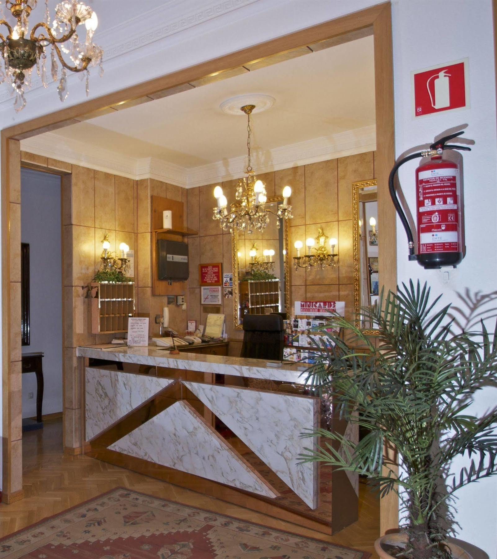 Hostal Greco Gran Via Madrid Exteriér fotografie