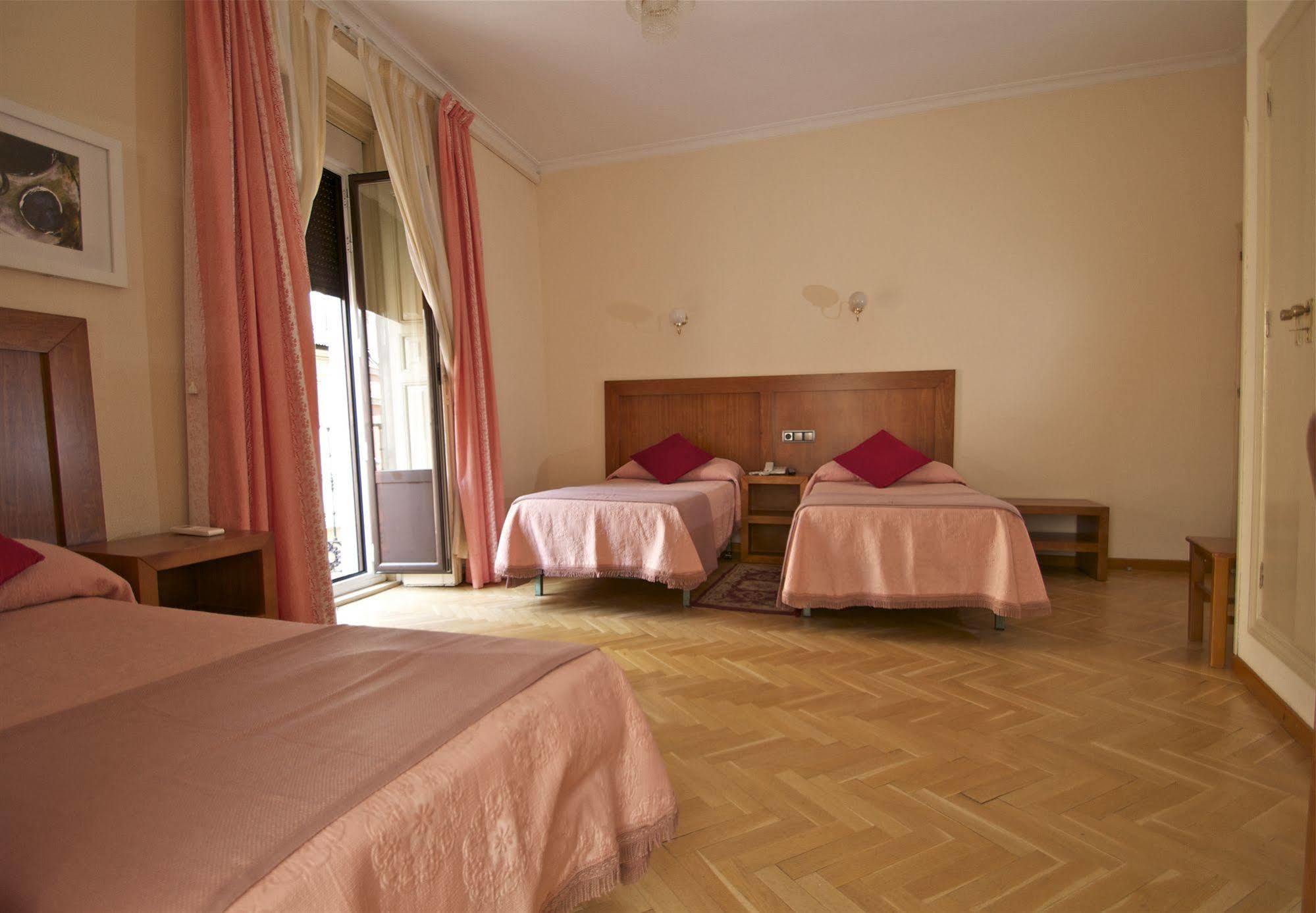 Hostal Greco Gran Via Madrid Exteriér fotografie