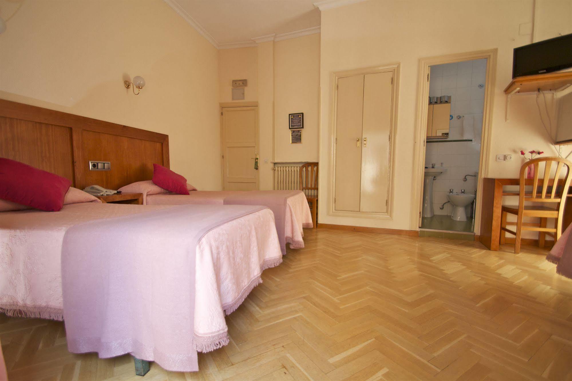 Hostal Greco Gran Via Madrid Exteriér fotografie