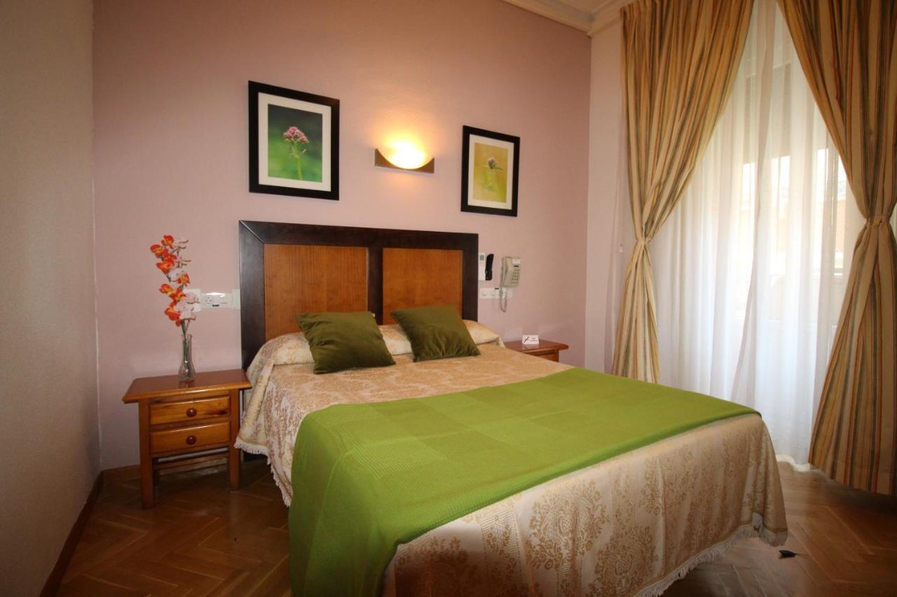 Hostal Greco Gran Via Madrid Exteriér fotografie